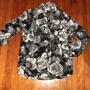New York & Company Black and White Floral Blouse